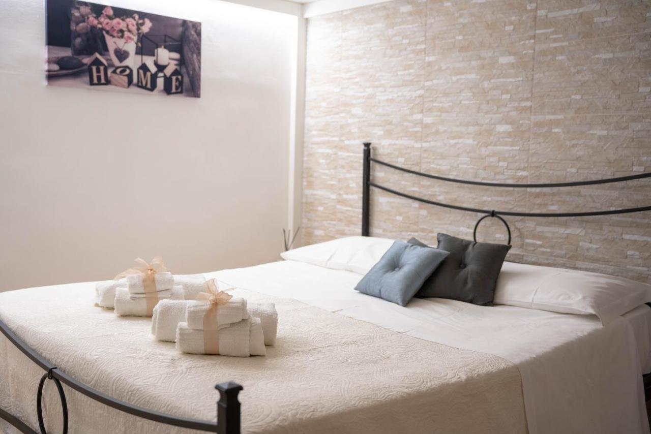 Nonna Tetta Chic Station & Center Walkable Appartement Monopoli Buitenkant foto